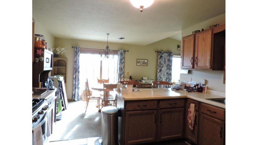 701 E Clay St D-1 Whitewater, WI 53190 by RE/MAX Preferred~Ft. Atkinson $208,000