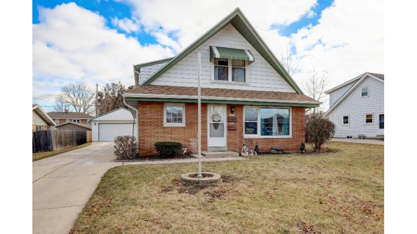 3612 S 77th St Milwaukee, WI 53220 by Dream Realty LLC $315,000