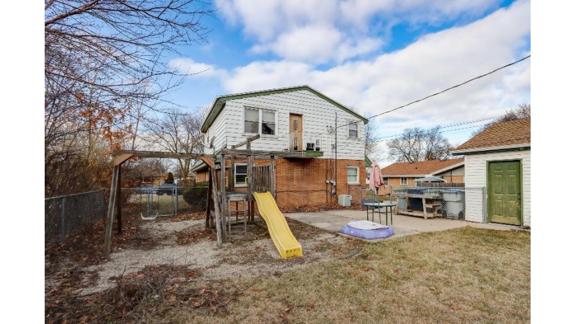 3612 S 77th St Milwaukee, WI 53220 by Dream Realty LLC $315,000