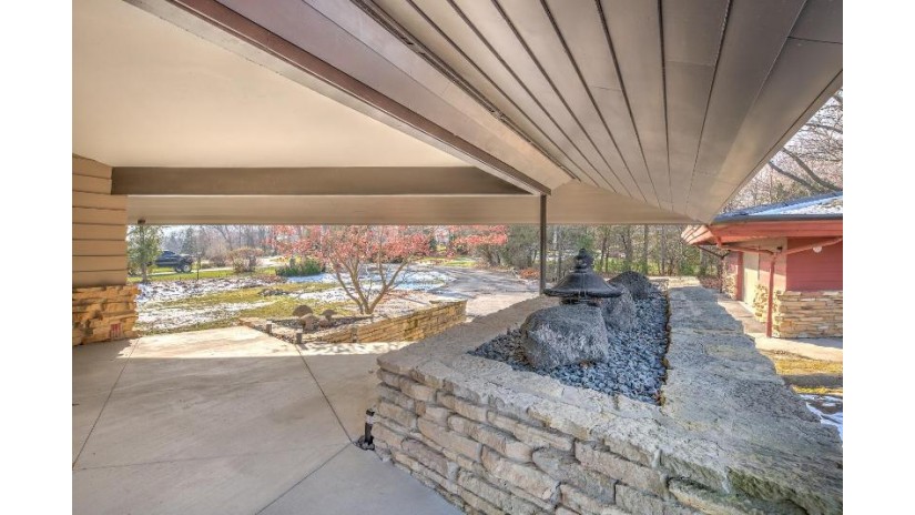 1505 Valley View Dr Mount Pleasant, WI 53405 by Quorum Enterprises, Inc. $2,550,000