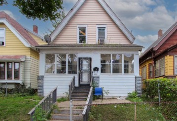 3049 N 26th St, Milwaukee, WI 53206