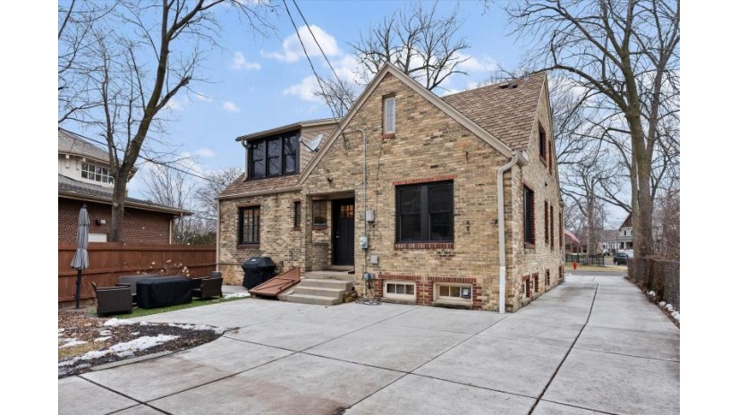 805 E Birch Ave Whitefish Bay, WI 53217 by Keller Williams Realty-Milwaukee North Shore $799,900