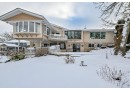 S68W18118 Island Dr, Muskego, WI 53150 by The Stefaniak Group, LLC $1,395,000