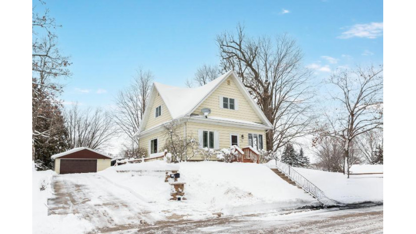 812 Lina St Mayville, WI 53050 by Homestead Realty, Inc $199,900