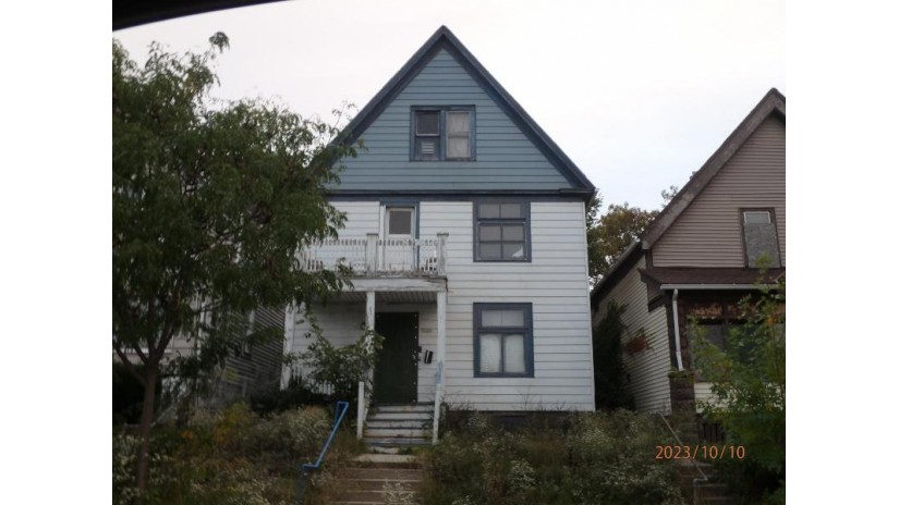 3206 N 21st St A Milwaukee, WI 53206 by Redevelopment Authority City of MKE $5,000