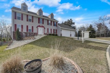 1401 Old Spruce Rd, Burlington, WI 53105