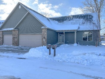 W5394 Martin Ln, Fond Du Lac, WI 54935-2739