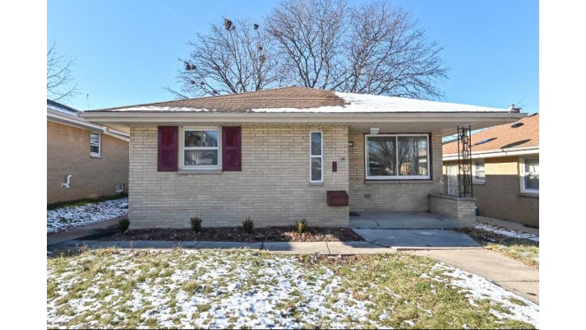 4553 N 73rd St Milwaukee, WI 53218 by Firefly Real Estate, LLC $224,900