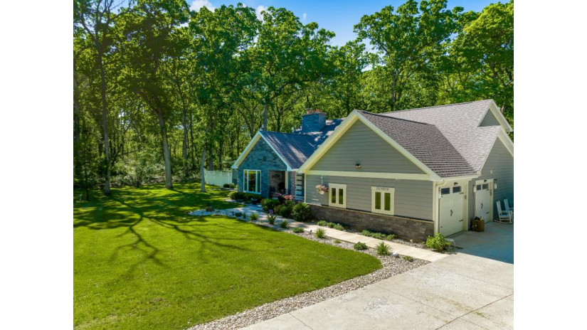 288 Stearns Rd Fontana, WI 53125 by Compass Wisconsin-Lake Geneva $1,275,000