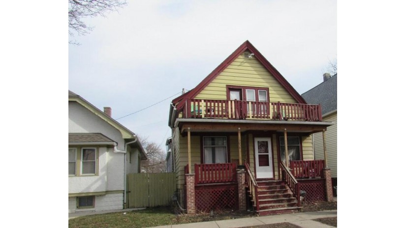 3058 N 11th St 3058A Milwaukee, WI 53206 by Midwest Executive Realty - 414-395-8771 $69,900