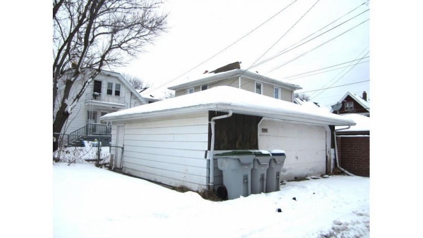 2906 S 14th St Milwaukee, WI 53215 by Sterling Real Estate Homes LLC $175,000