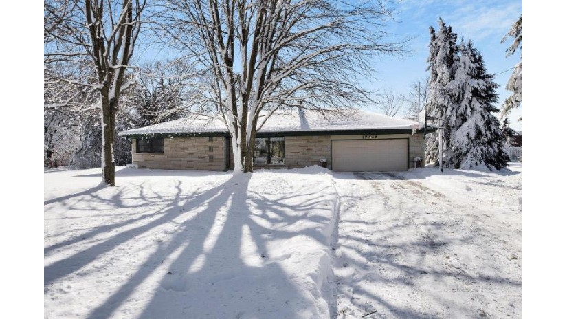 17335 W Wisconsin Ave Brookfield, WI 53045 by First Weber Inc - Brookfield $445,000