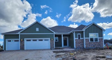 W227N7906 Timberland Dr, Sussex, WI 53089