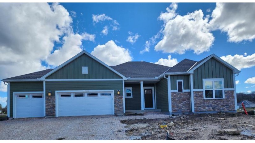 W227N7906 Timberland Dr Sussex, WI 53089 by Harbor Homes Inc $544,900