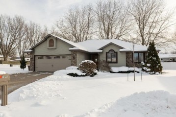 1045 Harter Ct, West Salem, WI 54669-1918