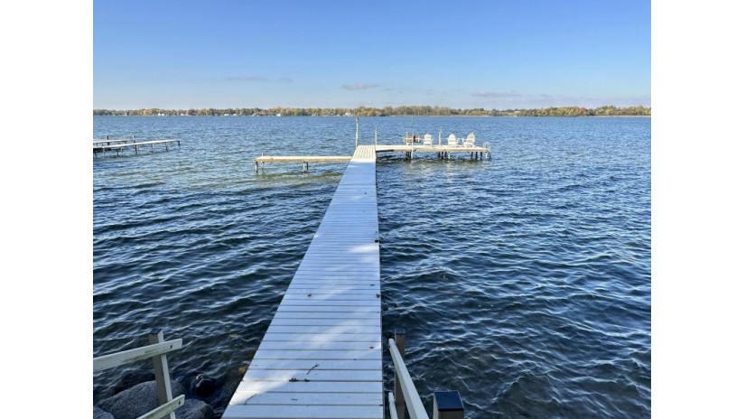 2005 E Lake Shore Dr 2007 Twin Lakes, WI 53181 by @properties $2,890,000