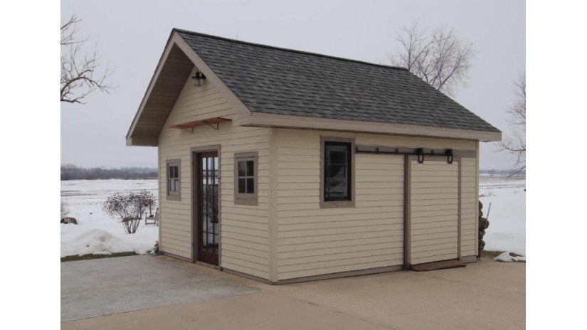 267 Kiesner Dr Chilton, WI 53014 by Premier Properties Realty, LLC $364,900