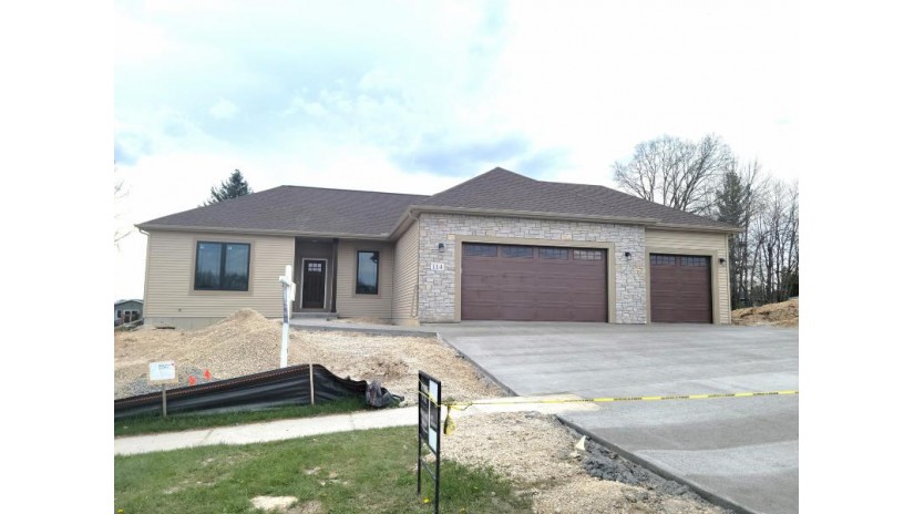 204 Edgewater Ct Theresa, WI 53091 by Coldwell Banker Real Estate Group-Mayville $379,900