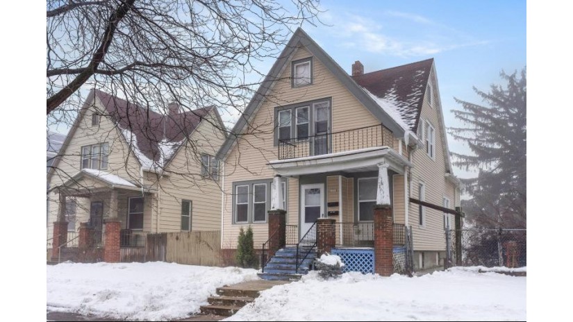 3250 N Booth St Milwaukee, WI 53212 by EXP Realty, LLC~Milw $269,000
