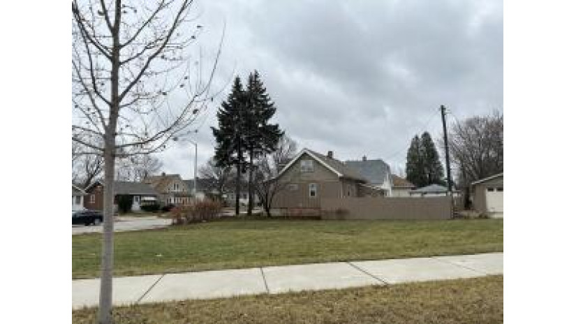 9201 W National Ave West Allis, WI 53227 by Jason Scott Realty & Management, LLC $80,000