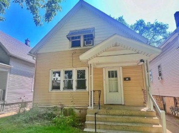 2558 S 12th St A, Milwaukee, WI 53215