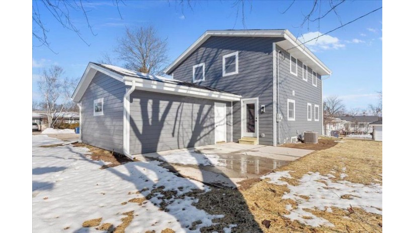 221 Cedar St Grafton, WI 53024 by Coldwell Banker Realty $399,900