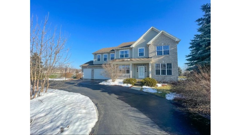 439 Ashley Dr Williams Bay, WI 53191 by Southwick Group Real Estate $569,900