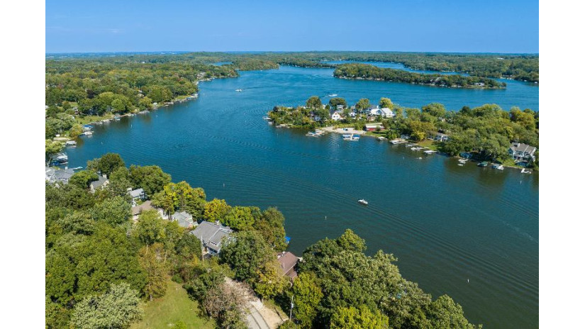 N7294 Krahn Dr Whitewater, WI 53190 by Lake Geneva Area Realty, Inc. $2,550,000