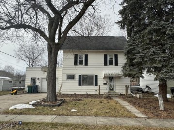214 Weis Ave, Fond Du Lac, WI 54935