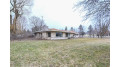 4707 W Elmdale Rd Mequon, WI 53092 by Closing Time Realty, LLC $325,000