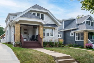 2430 N 63rd St, Wauwatosa, WI 53213