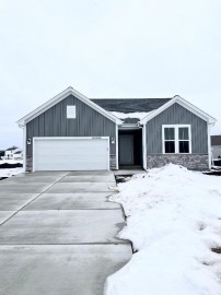 N161W21839 Daisy Dr, Jackson, WI 53037