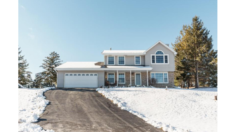 W4742 Scott Ln Lebanon, WI 53047 by Realty Executives Platinum - 920-539-5392 $419,900