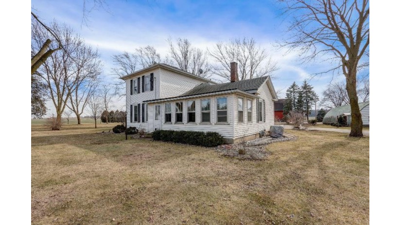 W8005 Highway 11 - Darien, WI 53115 by Keller Williams Realty-Milwaukee Southwest - 262-599-8980 $529,900