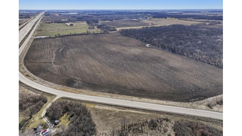 LT1 W Frontage Rd Paris, WI 53177 by Bear Realty Of Burlington $12,000,000