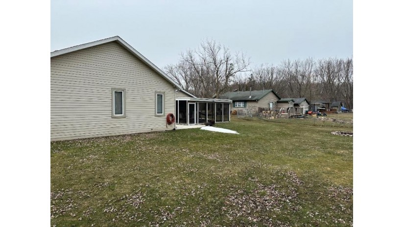 4214 Poplar Dr Delavan, WI 53115 by Standard Real Estate Services, LLC $385,000