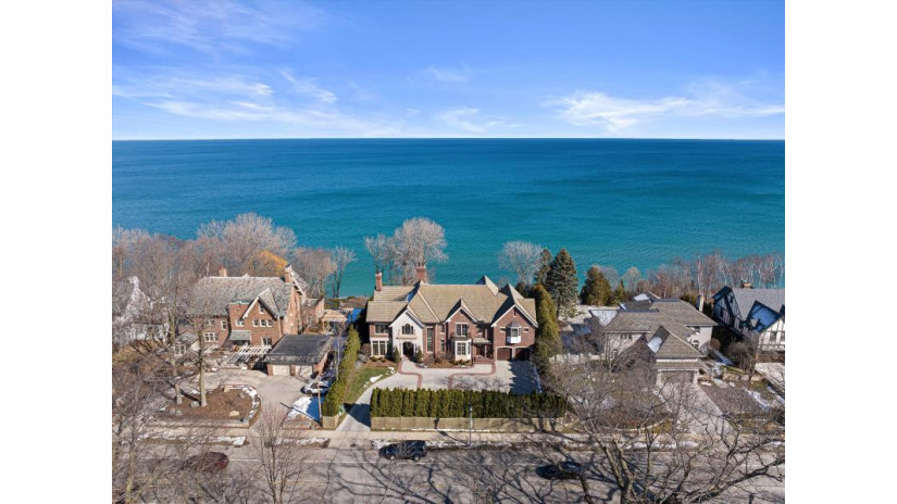 5436 N Lake Dr Whitefish Bay, WI 53217 by Powers Realty Group - suzanne@powersrealty.com $2,795,000