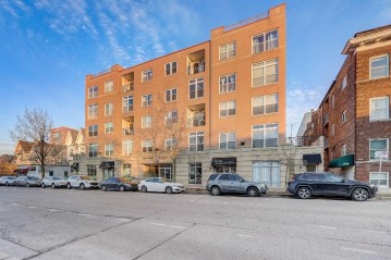 1920 N Farwell Ave 411, Milwaukee, WI 53202