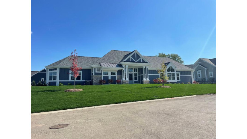 327 Sandy Cir Pewaukee, WI 53072 by Cornerstone Dev of SE WI LLC $110,000