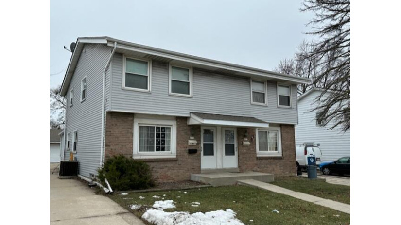 4977 S 26th St 4979 Milwaukee, WI 53221 by Coldwell Banker HomeSale Realty - Franklin $419,000