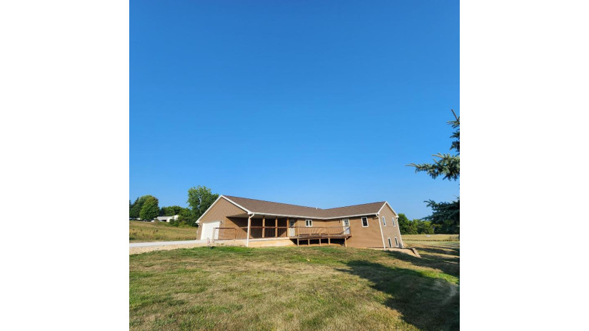 340 N Commercial St Viola, WI 54664 by Matthes Real Estate $339,900