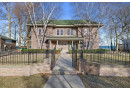 4162 N Lake Dr, Shorewood, WI 53211 by Powers Realty Group - suzanne@powersrealty.com $1,495,000