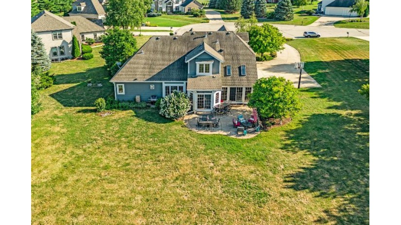 N63W29064 Tailband Ct Merton, WI 53029 by Realty Executives - Integrity - hartlandfrontdesk@realtyexecutives.com $739,900