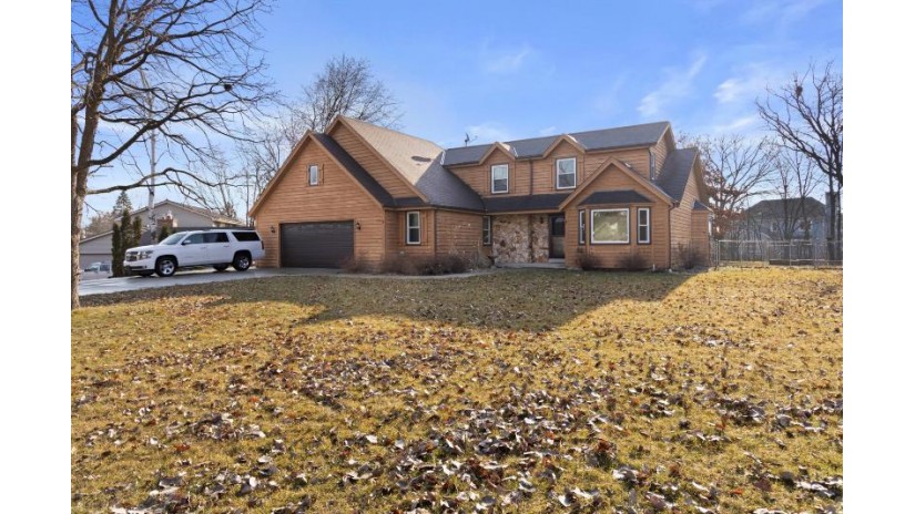 S76W20415 Hillendale Dr Muskego, WI 53150 by First Weber Inc - Delafield $489,900
