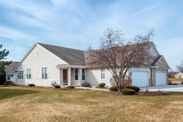 622 Maple Tree Dr A, Waterford, WI 53185