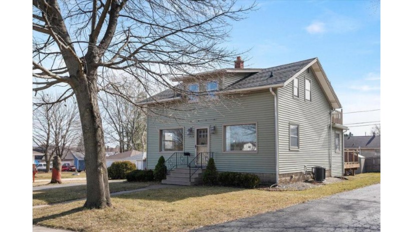 1719 Rawson Ave South Milwaukee, WI 53172 by Keller Williams Prestige $244,900