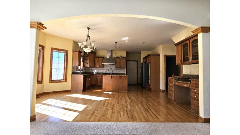 3801 Ridgeview Ct Richfield, WI 53017 by List2Sell, LLC $849,900