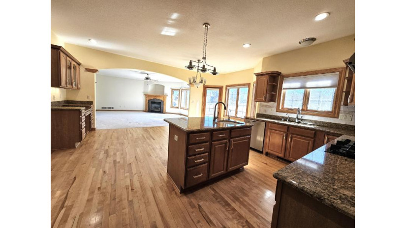 3801 Ridgeview Ct Richfield, WI 53017 by List2Sell, LLC $849,900