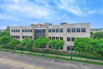 600 52nd St 240, Kenosha, WI 53140