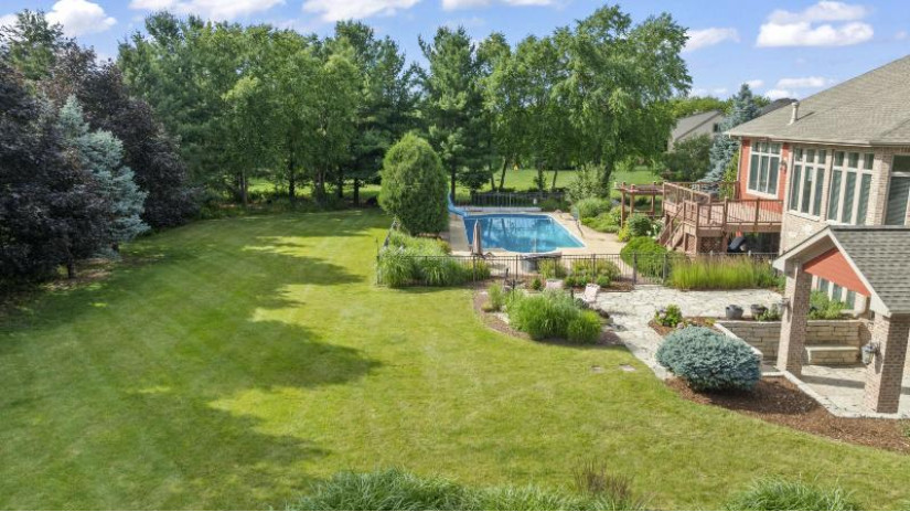 847 Burr Oak Ln Summit, WI 53066 by First Weber Inc - Brookfield $1,349,500